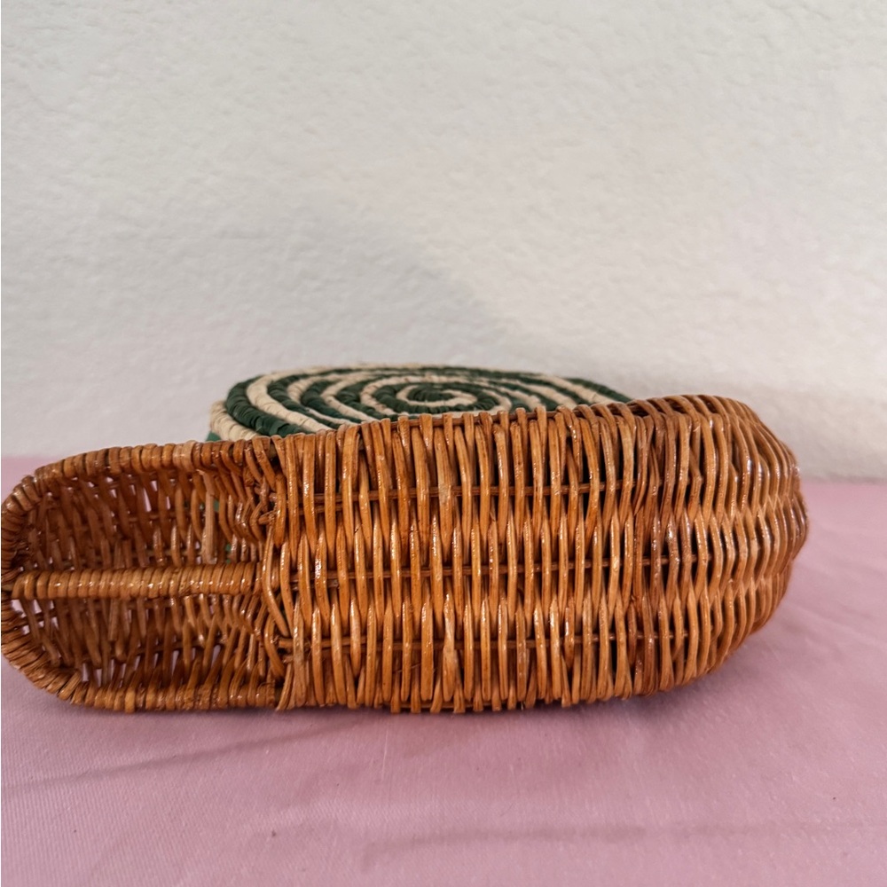 Kate Spade Spring Forward Wicker Snail - Picture 5 of 11